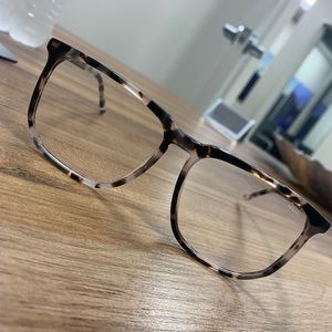 QUAY Eyewear Stranger Blue Light Glasses